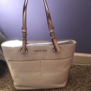 BRAND NEW White Bedford Michael Kors Purse